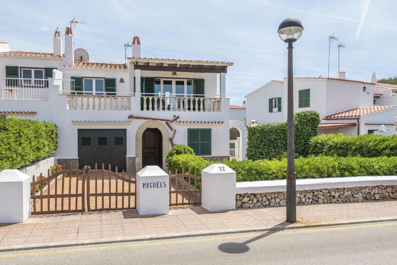 Villa Miguels Arenal d'en Castell Extérieur photo